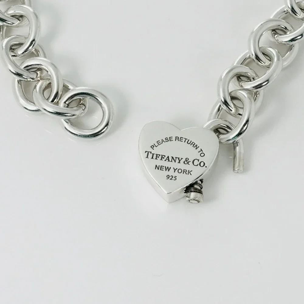 18" Return to Tiffany & Co Heart Padlock Lock Pendant Chain Necklace in Silver - Picture 5 of 7